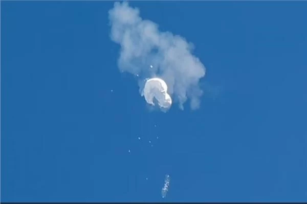 نصيحة روسية ساخرة الى أميركا: اهتموا بالبالونات والأجسام الطائرة!