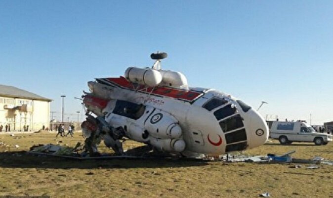 إصابة وزير إيراني و14 شخصاً بتحطم طائرة