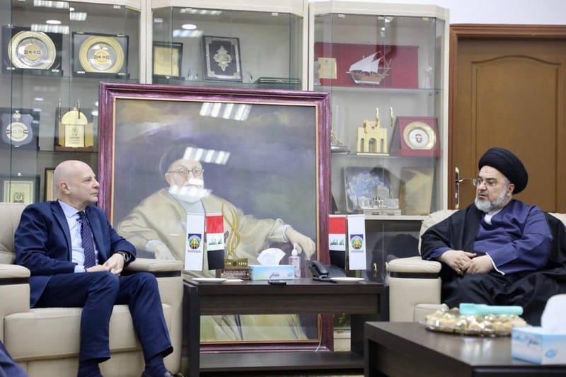 نائب الممثل الخاص في العراق يزور معهد العلمين