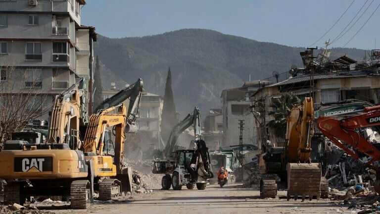 اعتقال عالم زلازل تركي بعد تغريدة زعم فيها تعرض نساء في مناطق الزلزال للاغتصاب