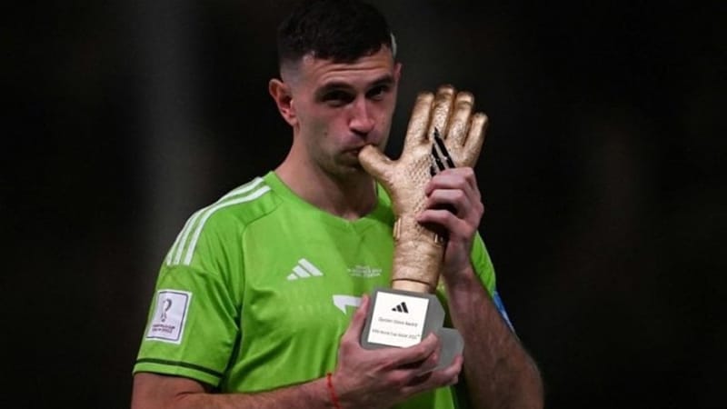 حارس الارجنتين يكشف سر احتفاله المثير للجدل بمونديال قطر