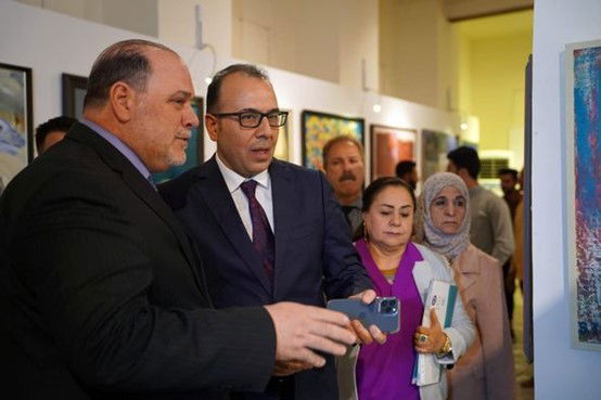 ممثل رئيس الوزارء ومستشاره الثقافي الدكتور عارف الساعدي  يفتتح المعرض التشكيلي السنوي لنقابة الفنانين
