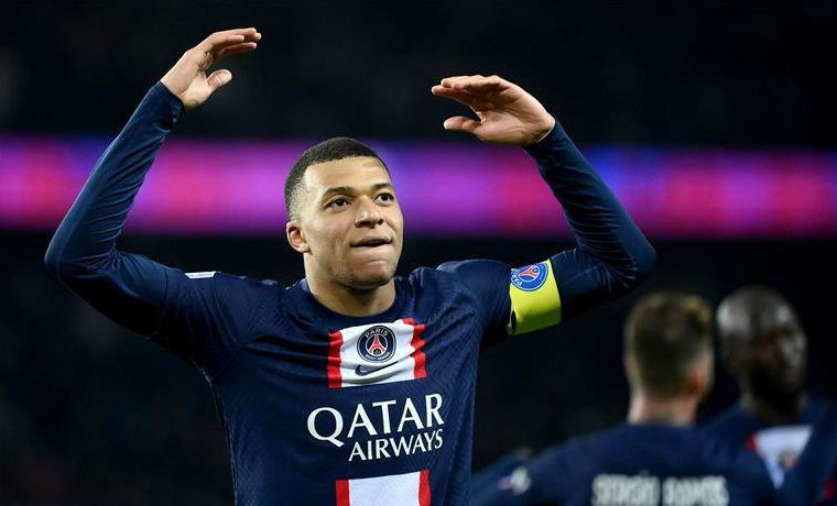 باريس يحدد سعرا فلكيا لمبابي.. وريال مدريد يلتف عليه