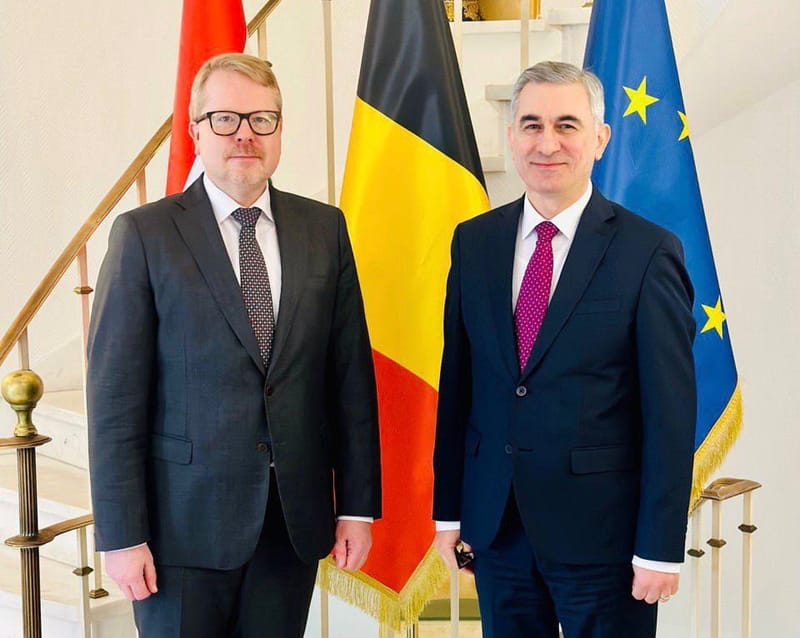 الاتحاد الأوروبي يعرض المساعدة على العراق لإعادة عوائل "المقاتلين الأجانب" لبلدانهم