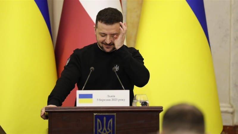 مسؤول أمريكي يرفض دعوة زيلينسكي لزيارة أوكرانيا: "لا شيكات على بياض"