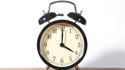 الاستيقاظ في الرابعة فجراً سيغير حياتك.. وهذه فوائده!