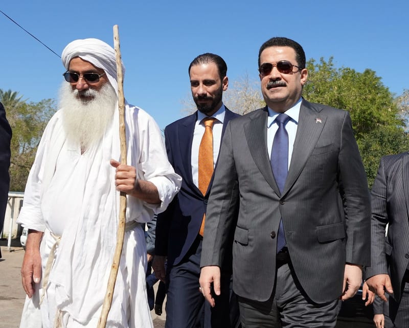 السوداني يشارك الصابئة المندائيين احتفالاتهم بـ "عيد الخليقة" على ضفاف دجلة