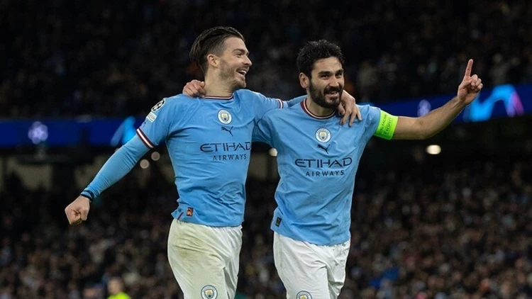 تكهنات حول انتقال غوندوغان للنادي الكتلوني ووكيل اعماله يوضح