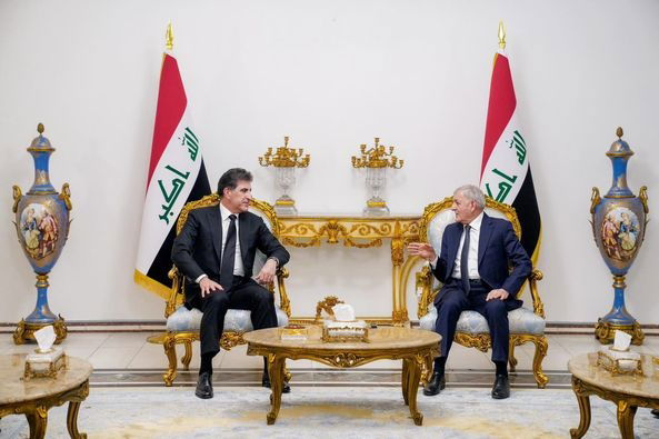 رئيس الجمهورية يبحث مع رئيس إقليم كردستان الاعتداء  على مطار السليمانية