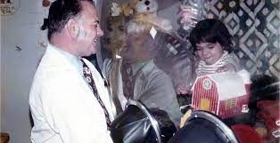 عاش حياته داخل فقاعة بلاستيكية دون أن يلمسه بشر! الطفل “النادر” الذي ولد دون مناعة