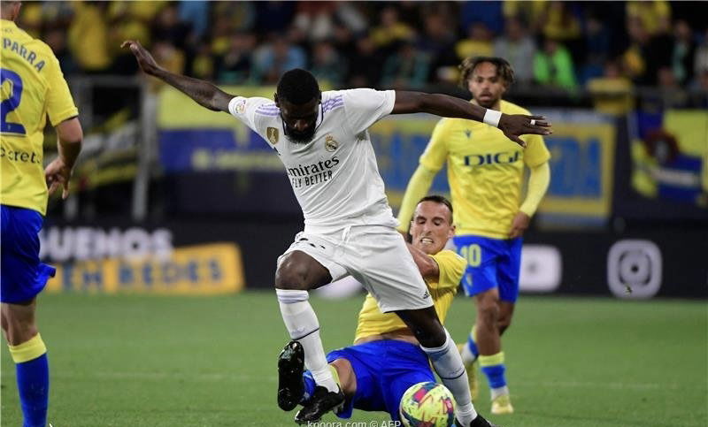 جماهير قادش تقابل مبادرة نجم مدريد بإساءة