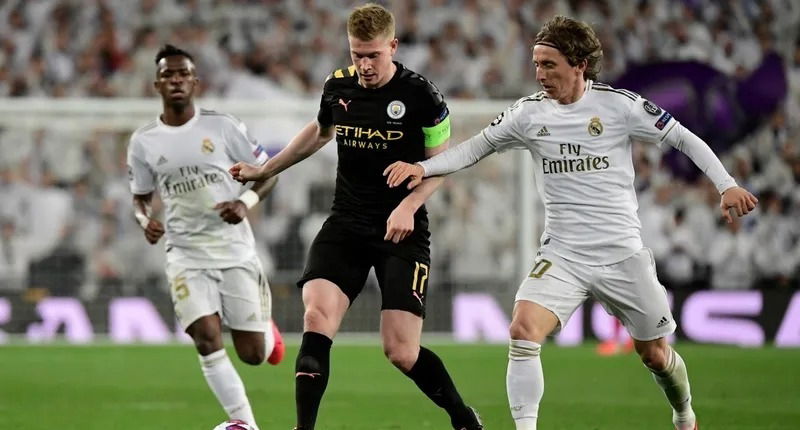 تمزق أوتار الفتى الذهبي يوجه ضربة لريال مدريد قبل قمة مان سيتي