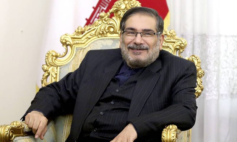 المرشد الاعلى السيد علي خامنئي يعين شمخاني مستشارا له