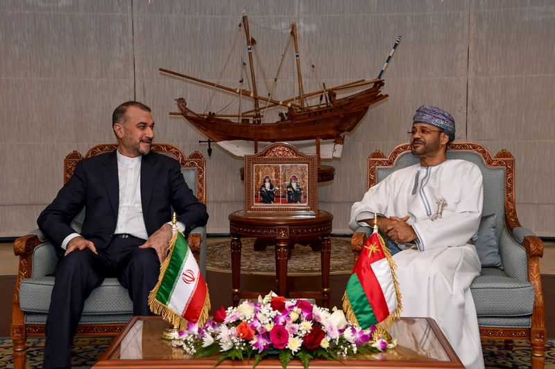 قبل زيارة سلطان عُمان لطهران ..مسقط تنجح في الإفراج عن رعايا محتجزين بين إيران وبلجيكا