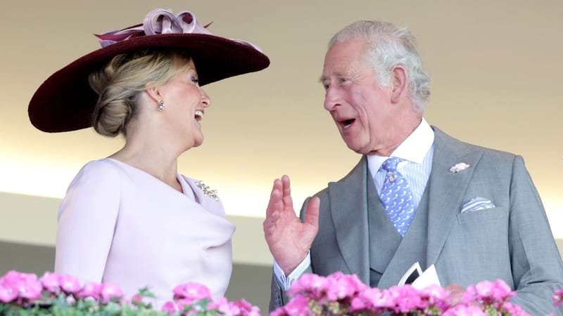 كشف تفاصيل زيارة "السلاح السري" للملك تشارلز إلى العراق