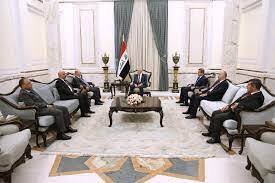 رئيس الجمهورية يؤكد ضرورة الالتزام بالتوقيتات الزمنية لإجراء انتخابات مجالس المحافظات