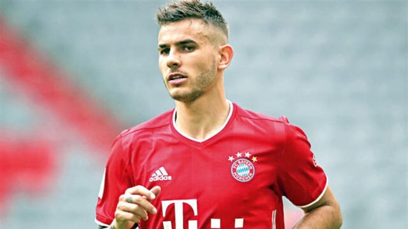 بعد انتقاله لحديقة الامراء.. هيرنانديز يودع جماهير البايرن بطلب اخير