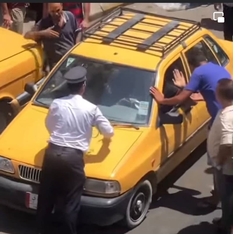 القبض على سائق "السايبا" الذي حاول دهس شرطي المرور في بغداد