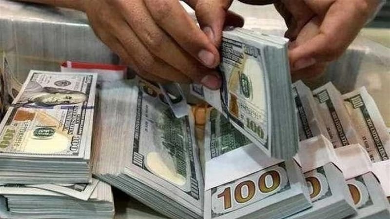 مخبأة داخل عجلته.. اعتقال متهم حاول تهريب قرابة 350 ألف دولار في بغداد