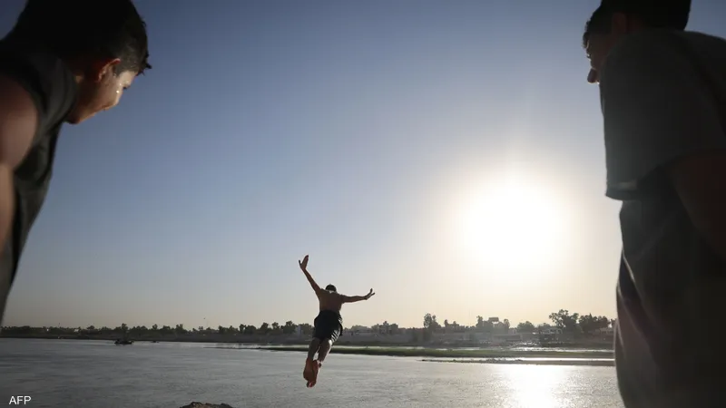 مسؤول بالأمم المتحدة: الحر بالعراق ينذر ببدء "حقبة الغليان"