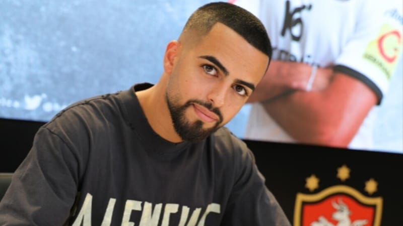 لاعب عراقي يتوارى عن الأنظار في هنغاريا بعد توقيعه لفريق كرواتي