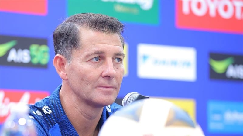 كاساس: لاعبون جدد سيشاركون في مواجهة تايلاند.. لا أحب الحجج والأعذار