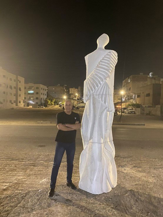 الدكتور ثامر الناصري : آخر أعمالي نصب (سيمفونية الألق) سينصب في قرية دجلة