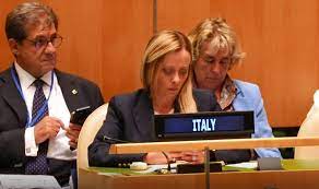 ميلوني تدعو الأمم المتحدة لشن "حرب عالمية" على تجار البشر