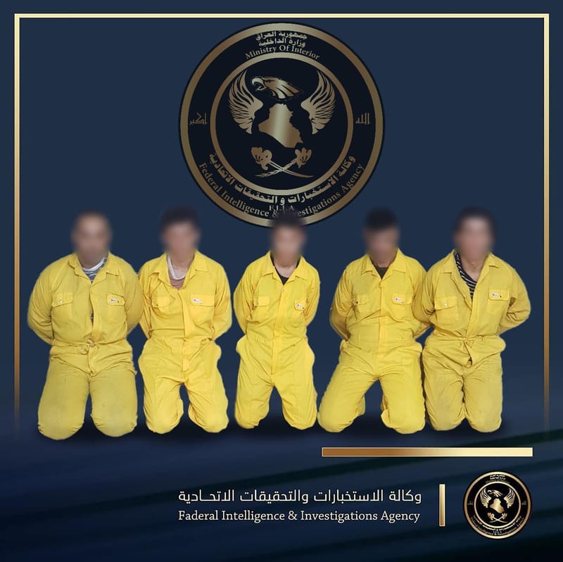 مفارز وكالة الاستخبارات تلاحق خمسة مطلوبين من  الذين يقومون بترهيب المواطنين واطلاق العيارات النارية وتداهم دورهم وتلقي القبض عليهم وذلك ضمن العاصمة بغداد