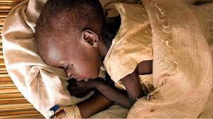 مرض غامض يصيب أطفالاً بأفريقيا.. أعراض غريبة