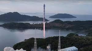 كوريا الشمالية قد تطلق قمرا عسكريا للاستطلاع الشهر الجاري