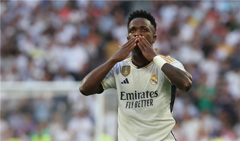 ريال مدريد يخطط لخطف أضواء الكلاسيكو