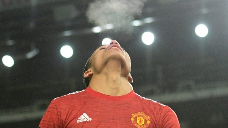 تطور جديد في صفقة بيع مانشستر يونايتد