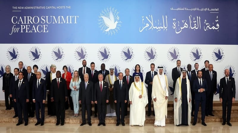 مصدر عراقي يكشف سبب عدم ظهور السوداني في الصورة الختامية لقمة القاهرة