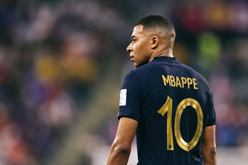 ريال مدريد يحسم الجدل بشأن مبابي