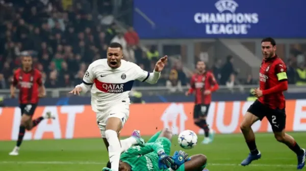 تعليق مثير من مبابي بعد اقتراب الخروج الأوروبي لباريس سان جيرمان