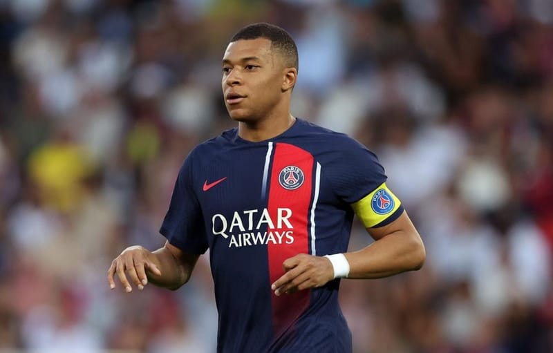 مفاجأة.. باريس يفتح باب رحيل مبابي لمدريد مجاناً !