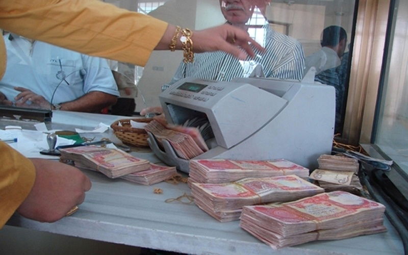 البارتي يرى توطين رواتب موظفيه "تجاوز" على الدستور: على بغداد تسليم الأموال إلينا