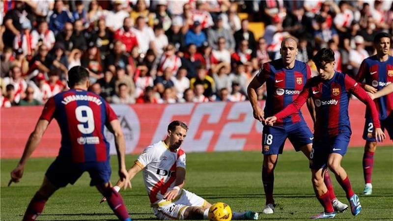 برشلونة يتعادل مع فاليكانو في الدوري الإسباني