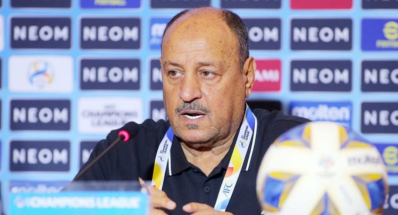 حكم قضائي بصرف مستحقات المدرب حكيم شاكر ويحصل على تعويض