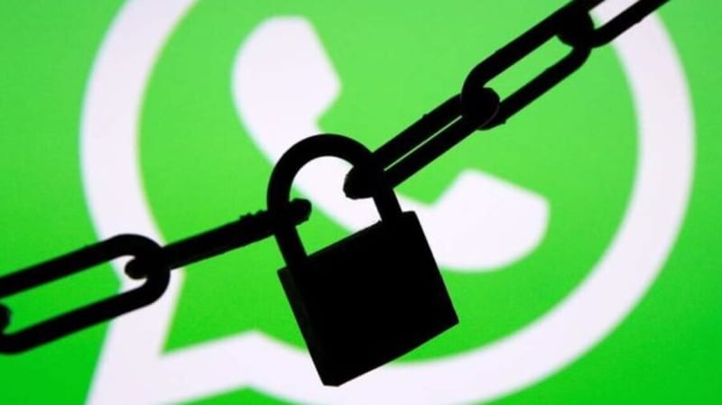 باستخدام "الرمز السري" .. "واتساب" تتيح خاصية إخفاء الدردشات