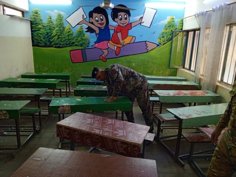 بالصور.. مكافحة المتفجرات تنفذ حملة لمسح وتأمين المراكز الانتخابية