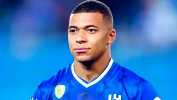 الهلال يتعاقد مع مبابي في الصيفية؟.