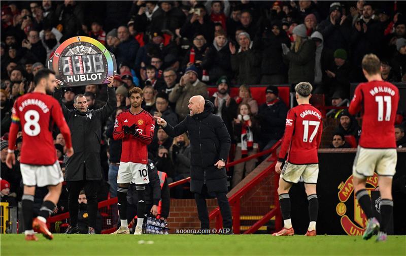 مانشستر يونايتد يرحب ببيع 4 لاعبين لأندية السعودية