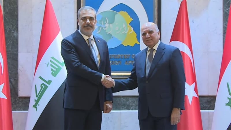 لتعزيز التعاون الأمني.. وزير الخارجية يصل أنقرة