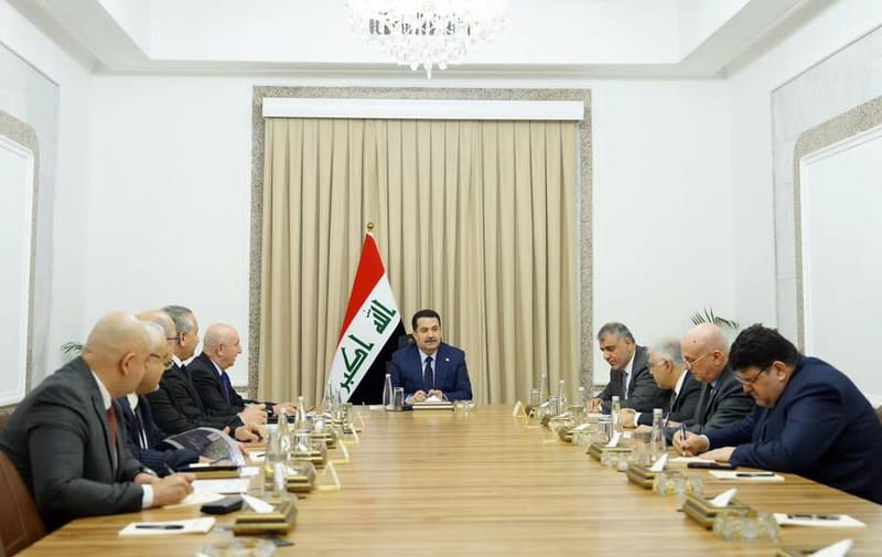 السوداني يرأس اجتماعاً حول التغير المناخي ويوجه بتعيين ناطق رسمي لإشاعة الثقافة البيئية والصحية