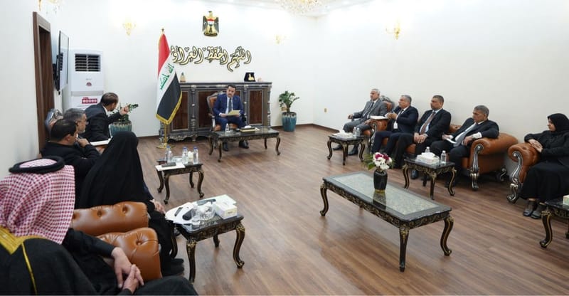 في ذي قار.. لقاء يجمع السوداني بنواب المحافظة: تناول مشاريع "النقلة النوعية" وتحديات العمل الحكومي