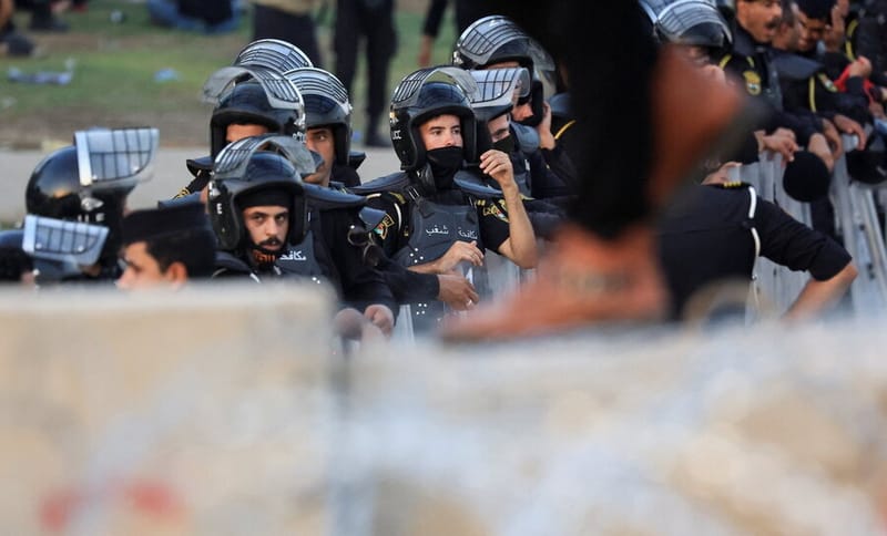 مقيدات بالسلاسل على يد أشقائهن .. الشرطة الاتحادية تحرر ٣ فتيات في بغداد