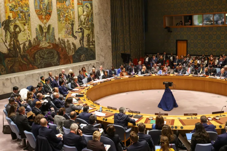 اتهامات صينية وروسية وأميركا ترد.. تفاصيل اجتماع مجلس الأمن بشأن الضربات في العراق وسوريا