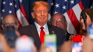 ترامب أمام تجمع للمحافظين: الديمقراطية الأمريكية باتت على "شفا الهاوية"